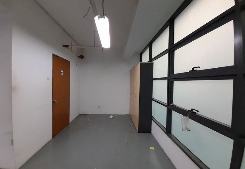 CORNER UNIT One South Street Mall Office Suite Serdang Seri Kembangan