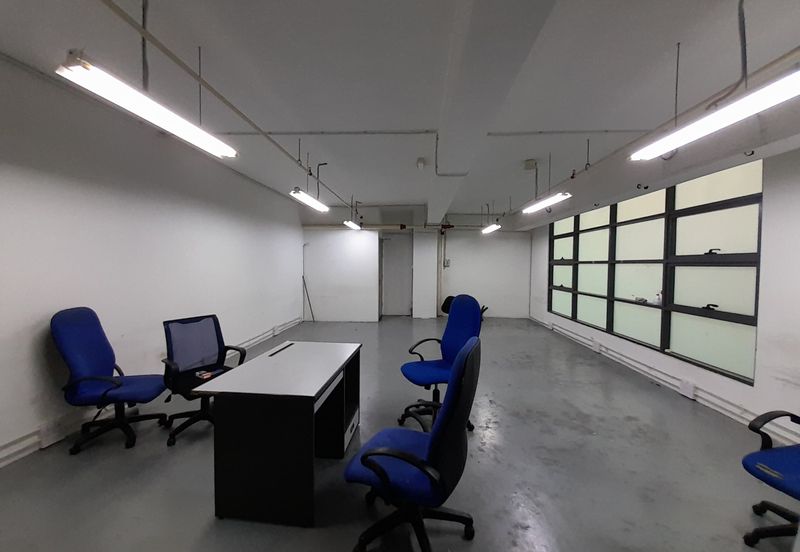 CORNER UNIT One South Street Mall Office Suite Serdang Seri Kembangan