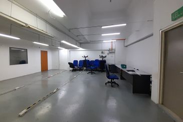 CORNER UNIT One South Street Mall Office Suite Serdang Seri Kembangan