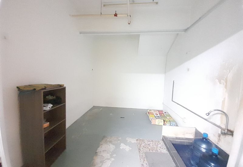 CORNER UNIT One South Street Mall Office Suite Serdang Seri Kembangan