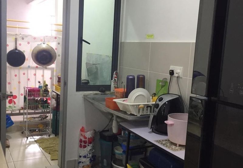 FACING POOL Almera Residensi, Laman Puteri 3, Bandar Puteri Bangi