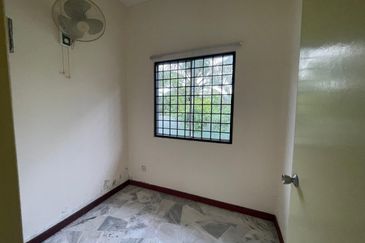 GREAT LOCATION Double Storey Bungalow Taman PD Villa, Port Dickson 