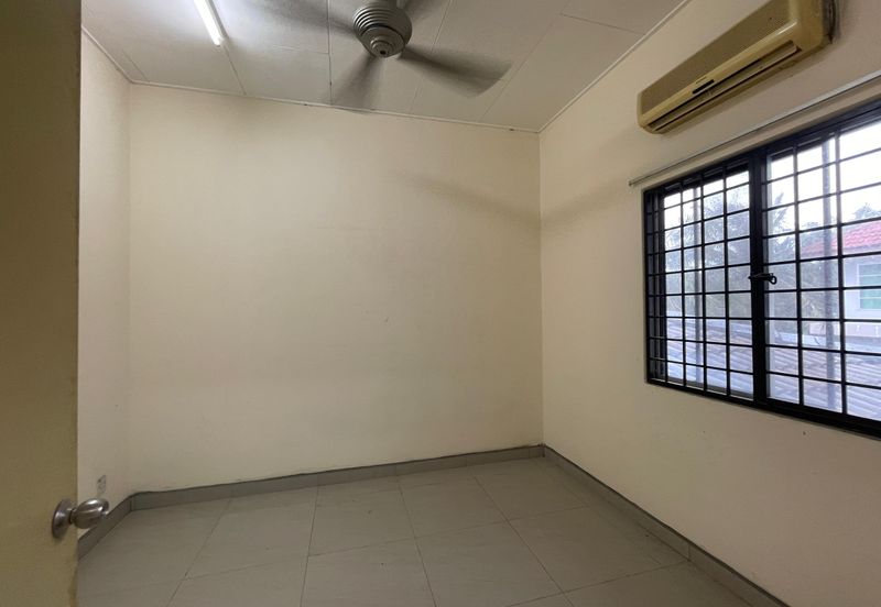 GREAT LOCATION Double Storey Bungalow Taman PD Villa, Port Dickson 