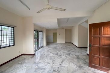 GREAT LOCATION Double Storey Bungalow Taman PD Villa, Port Dickson 