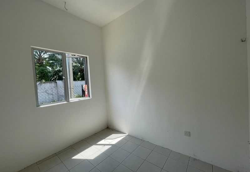 TAMAN BAYU INDERA, LUKUT