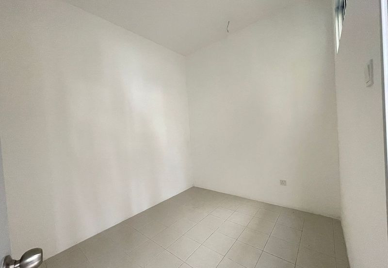 TAMAN BAYU INDERA, LUKUT