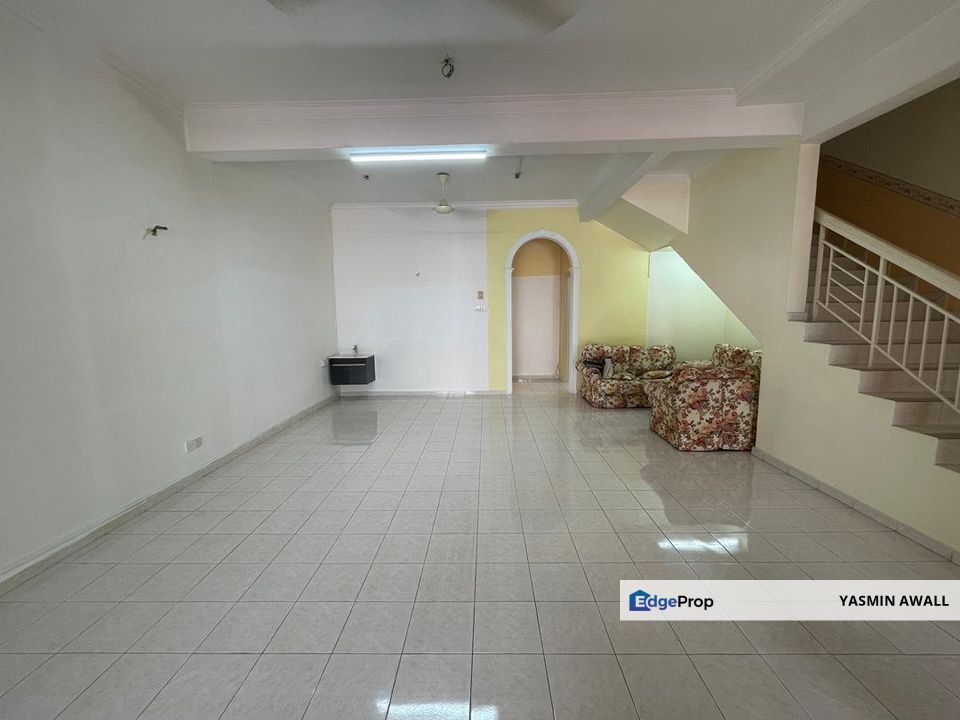 WELL MAINTAINED 2-Storey Terrace House for Sale @ Taman Desa Melati 3 Nilai, Negeri Sembilan, Nilai