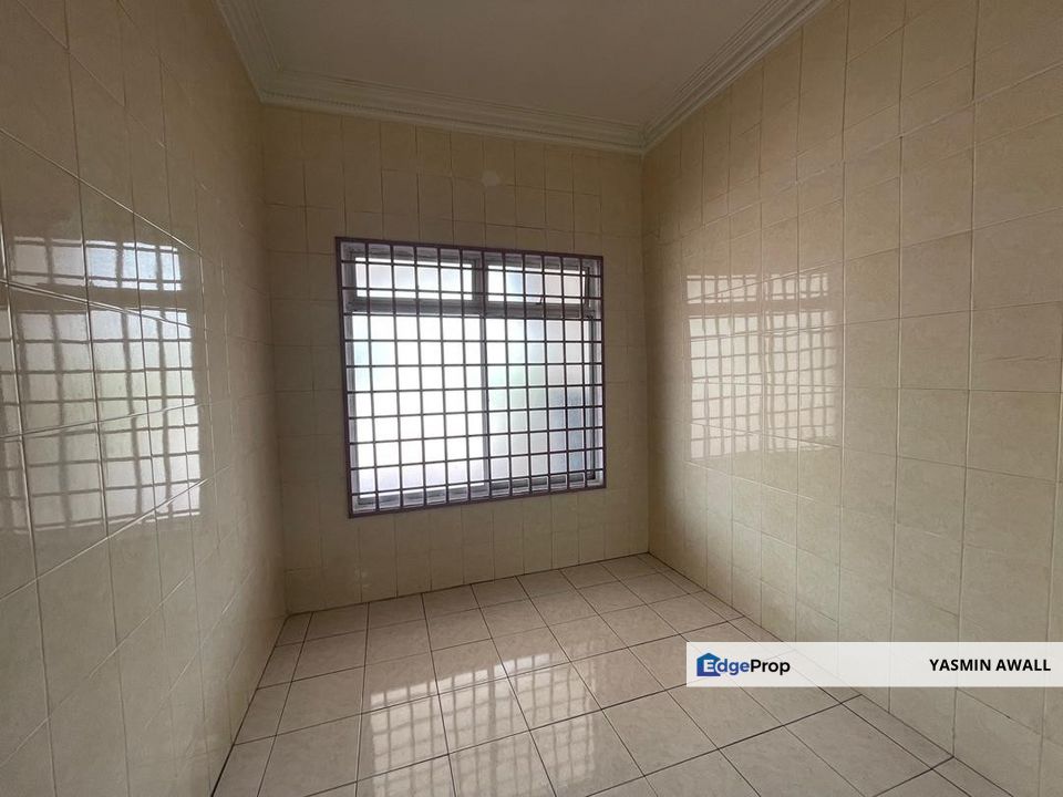 WELL MAINTAINED 2-Storey Terrace House for Sale @ Taman Desa Melati 3 Nilai, Negeri Sembilan, Nilai