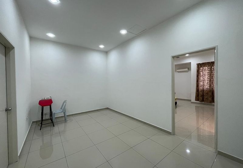 RENOVATED Double Storey Terrace Castora 1 Sendayan