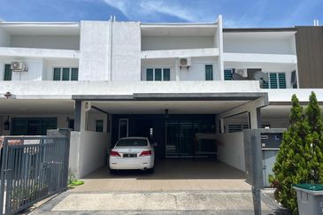 RENOVATED Double Storey Terrace Castora 1 Sendayan