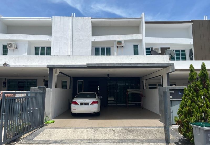 RENOVATED Double Storey Terrace Castora 1 Sendayan