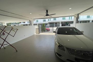 RENOVATED Double Storey Terrace Castora 1 Sendayan