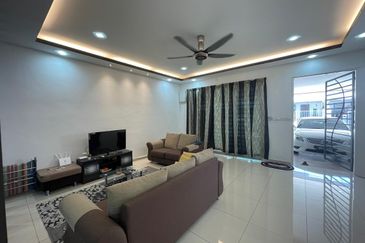 RENOVATED Double Storey Terrace Castora 1 Sendayan