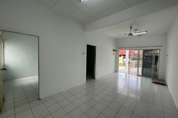 GOOD CONDITION Single Storey Taman Merdeka, Batu Berendam, Melaka