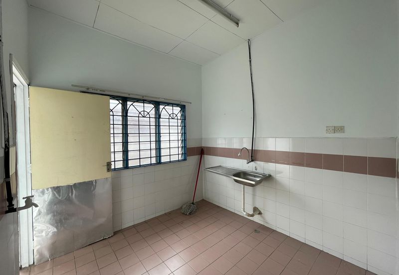 GOOD CONDITION Single Storey Taman Merdeka, Batu Berendam, Melaka