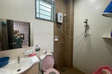 RENOVATED Double Storey Taman Indah, Masjid Tanah Melaka