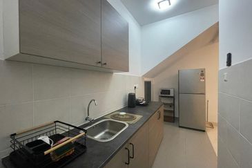 FULLY FURNISHED Townhouse Nilai Perdana