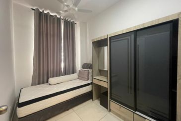 FULLY FURNISHED Townhouse Nilai Perdana