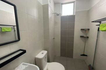 FULLY FURNISHED Townhouse Nilai Perdana