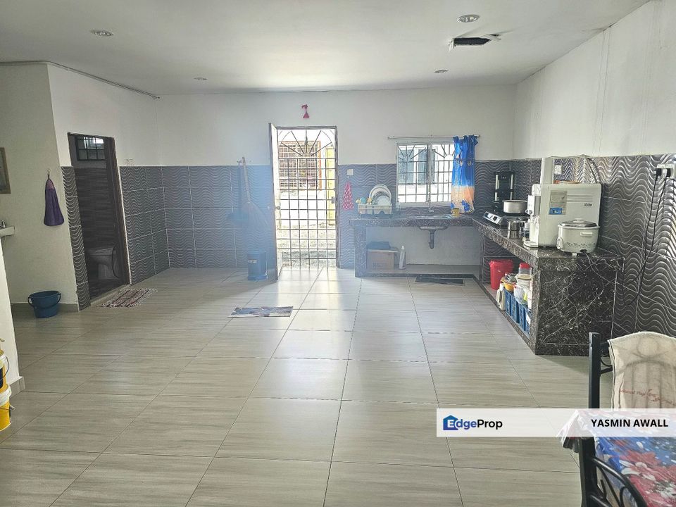 RENOVATED 2 Storey Terrace Taman Seremban Jaya, Negeri Sembilan, Seremban