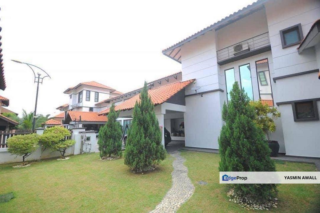 EXCLUSIVE AREA HUGE 2 Storey Bungalow House Country Heights Kajang, Selangor, Country Heights