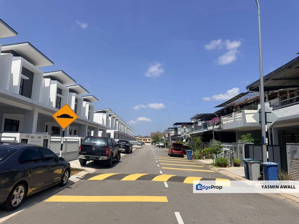 FULLY FURNISHED Double Storey Terrace Taman Bukit Kepayang Seremban, Negeri Sembilan, Seremban