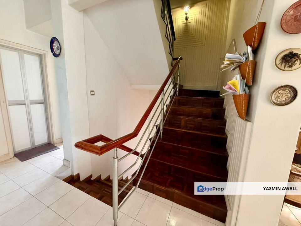 CORNER LOT Villa Laman Tasik Townhouse , Bandar Sri Permaisuri, Cheras KL , Kuala Lumpur, Cheras