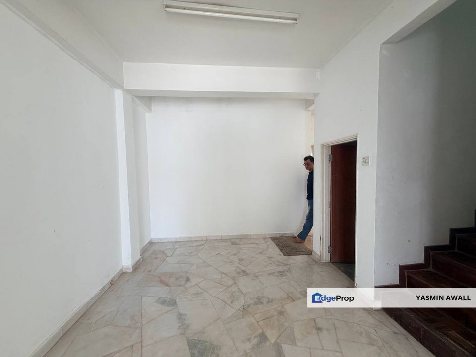 END LOT Double Storey Terrace Taman Pinggiran Senawang  Seremban , Negeri Sembilan, Seremban