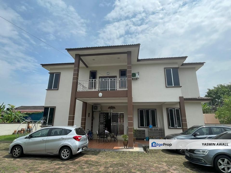 SPACIOUS LAND 2 Storey Bungalow Taman Guru Rasah Seremban, Negeri Sembilan, Seremban