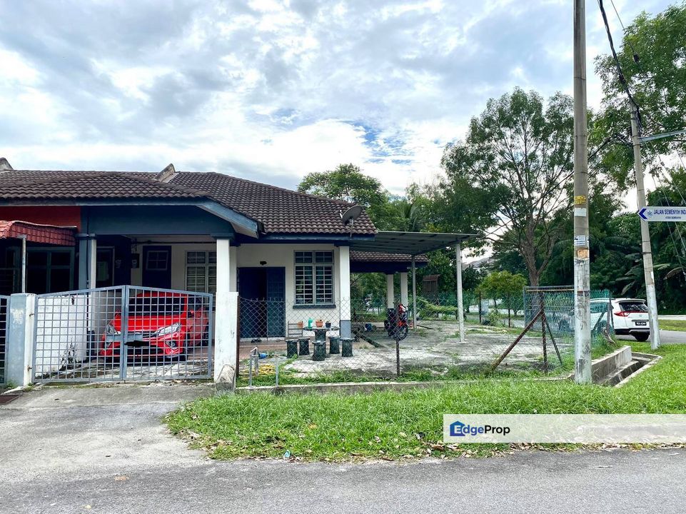 SINGLE STOREY CORNER LOT TERRACE HOUSE , SEMENYIH for Sale RM500,000