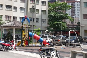 Laman Damai (Li Garden Apartment)