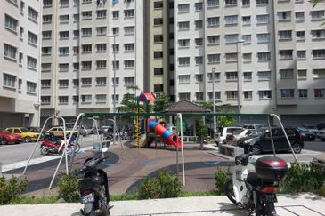 Laman Damai (Li Garden Apartment)