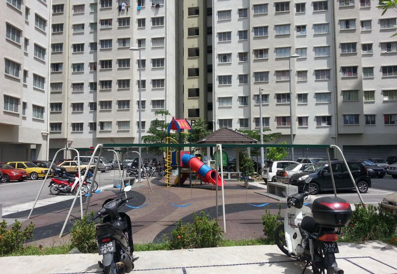 Laman Damai (Li Garden Apartment)