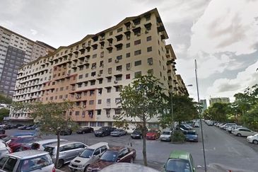 Aman Putra Apartment