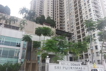 Royal Domain Sri Putramas II