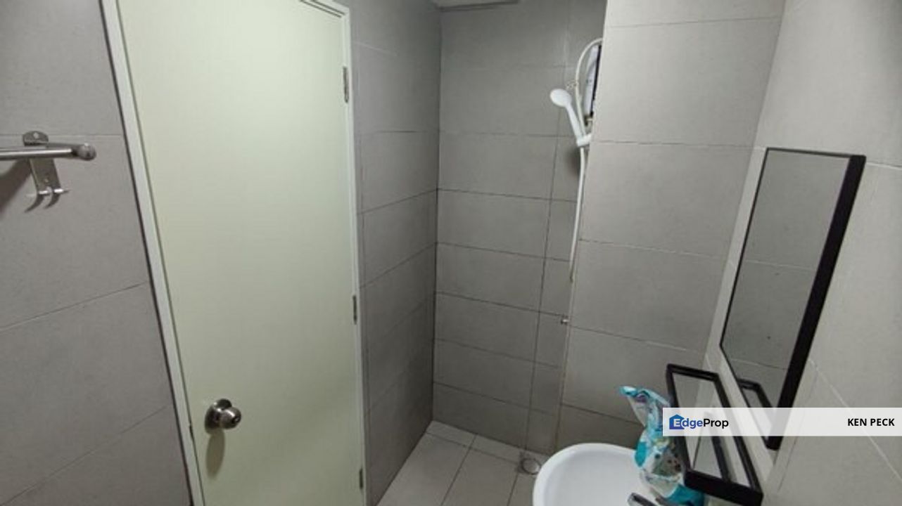 168 Park Residensi @ Selayang for sale (Below value 82k), Selangor, Batu Caves 