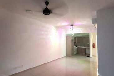 Adria Residence @ Gravit8