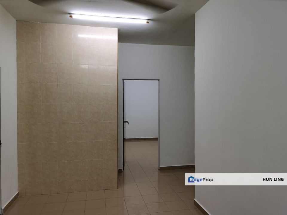 Pangsapuri Pendamar Indah 2 – Ground Floor | Low-Cost | Renovated, Selangor, Port Klang