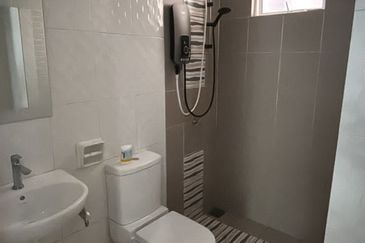 The Zest @ Kinrara 9