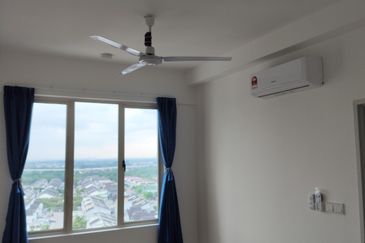 The Tresor @ Gravit 8 *