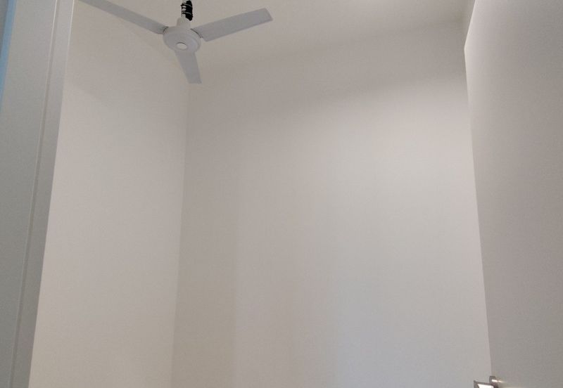 The Tresor @ Gravit 8 *