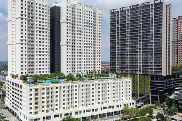 The Tresor @ Gravit 8 *