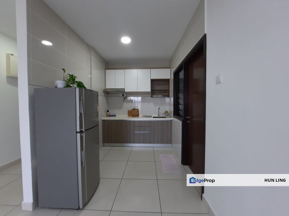 Paraiso @ Pavilion Bukit Jalil 3 room 2 bath with kitchen hood partially furnish for Sale, Kuala Lumpur, Bukit Jalil