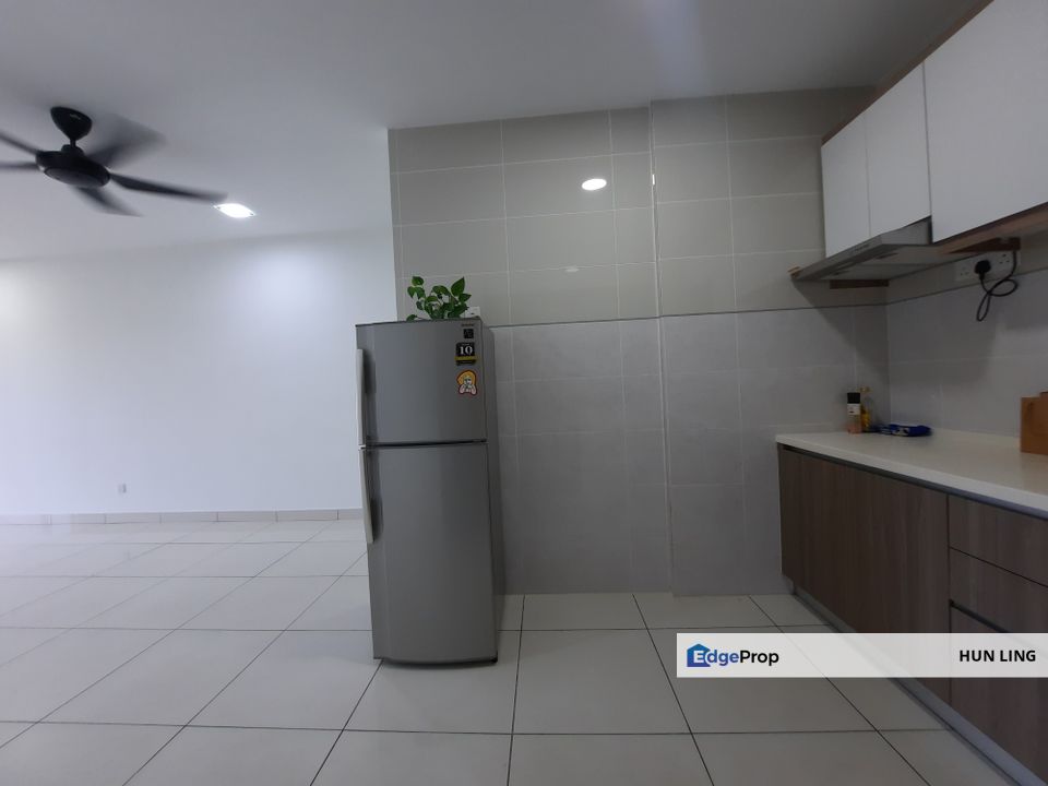 Paraiso @ Pavilion Bukit Jalil 3 room 2 bath with kitchen hood partially furnish for Sale, Kuala Lumpur, Bukit Jalil