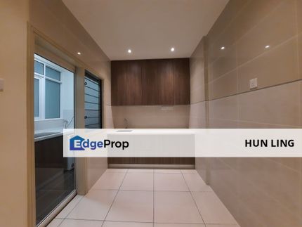Paraiso Condo walk to Pavilion Bukit Jalil Mall 3 room 2 bath Partially Furnish ready move in for Rent, Kuala Lumpur, Bukit Jalil