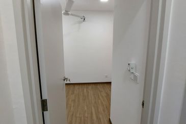 The Tresor @ Gravit 8 *