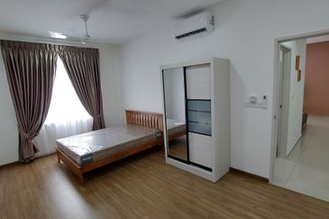 The Tresor @ Gravit 8 *