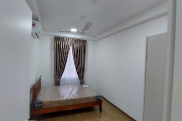 The Tresor @ Gravit 8 *