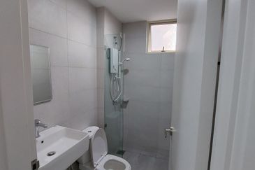 The Tresor @ Gravit 8 *