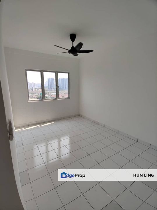 Lili Apartment Condo Kuchai Lama  3 room partially furnish walking to MRT for rent, Kuala Lumpur, Kuchai Lama